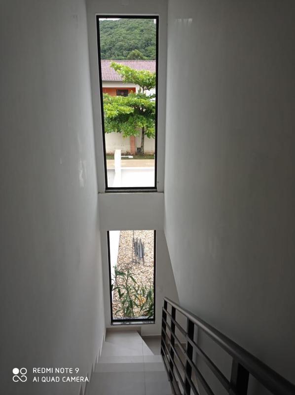 Casa com dois pavimentos nova em Mariscal - image 26