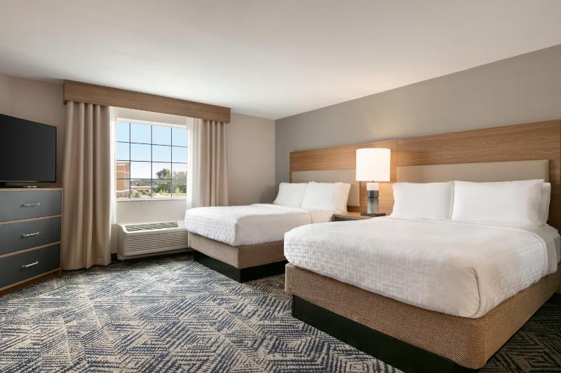 Studio Suite with Two Queen Beds image 4
