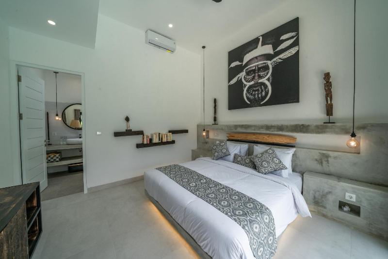 Villa Isyan - 3 bdr - Canggu - Best location - image 6