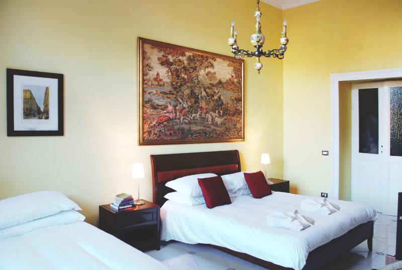 Double or Twin Room with Private External Bathroom image 1