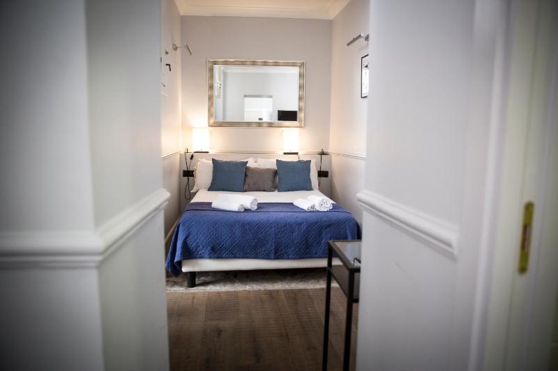 Double Room image 2