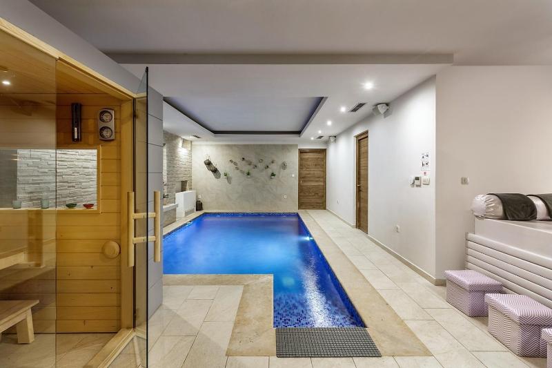 Luxury Villa Prova 2 - image 17