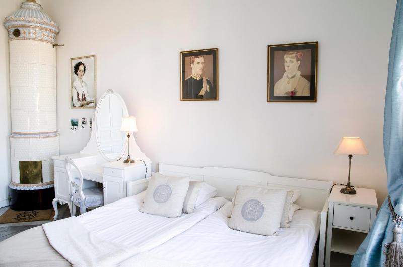 Double Room with River View image 3