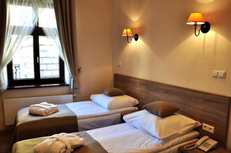 Double or Twin Room image 3
