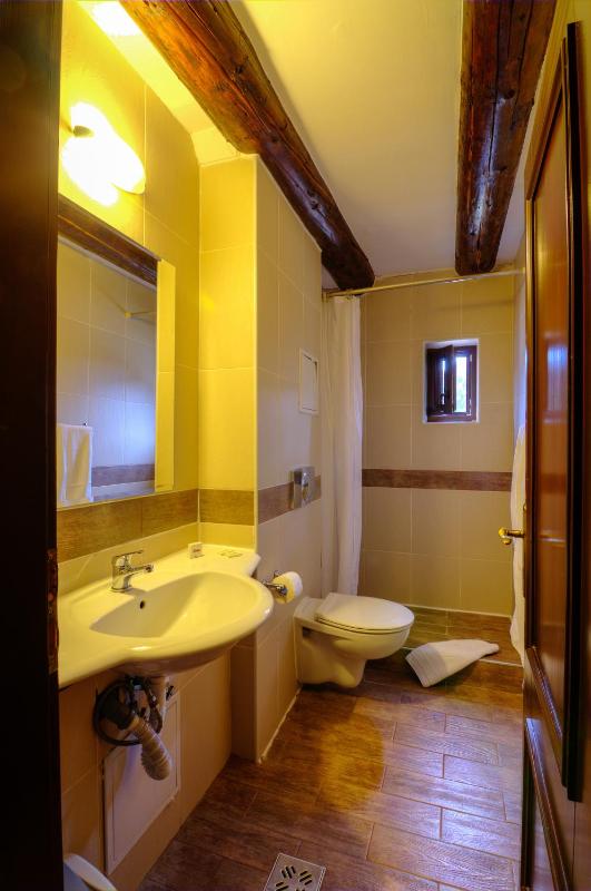 Double or Twin Room image 2