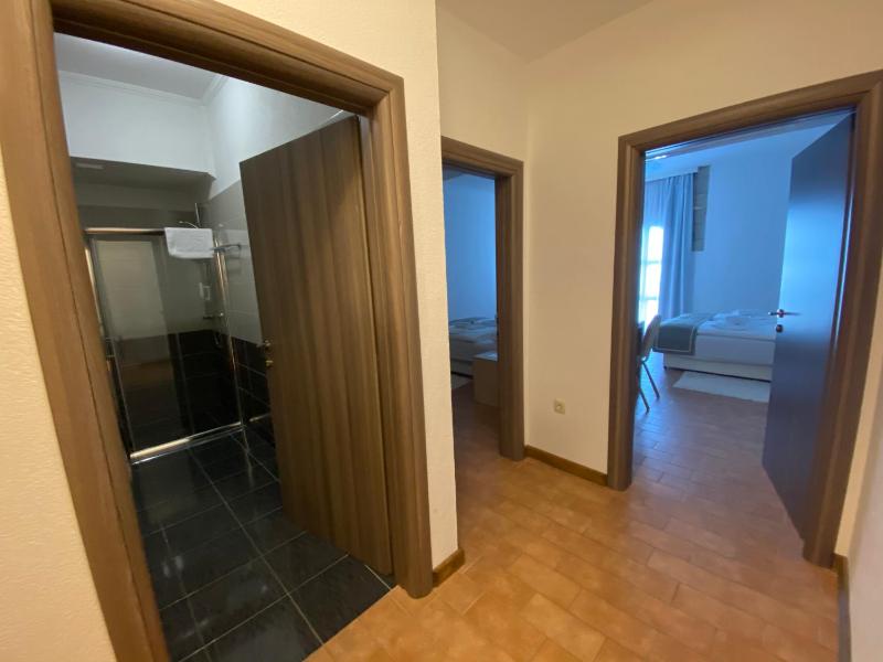 Apartment image 4