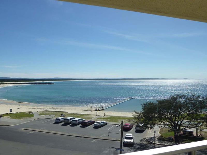Beachpoint 403 On The Beach Images