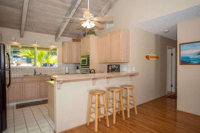 Hale Nani Loa - White Sands Beach Home with Private Pool by Casago Kona - image 10