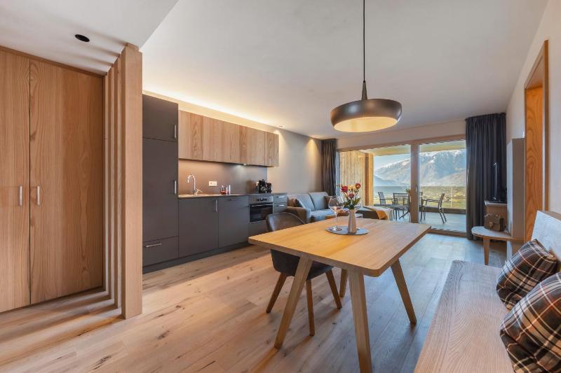 Superior Apartment image 3