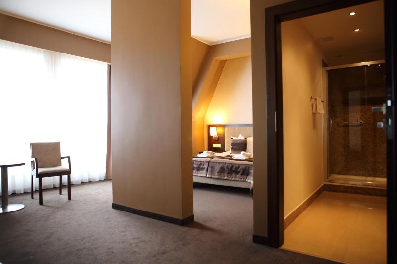 Deluxe Double Room image 1