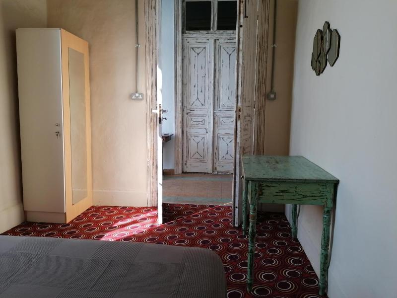 Double Room with Shared Bathroom image 2