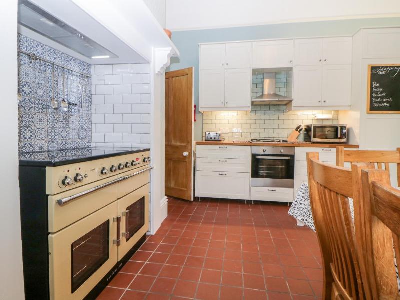 Holcombe House - image 41