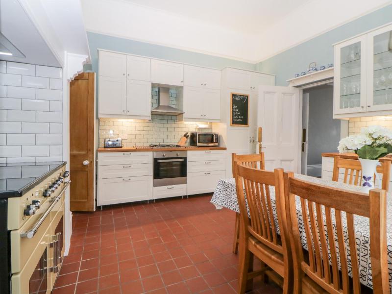 Holcombe House - image 17