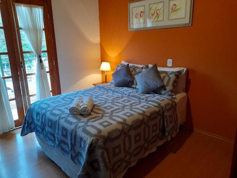 Double Room image 3