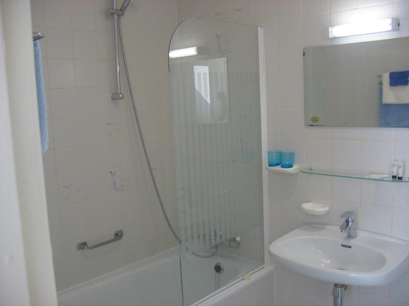 Standard Double Room image 4