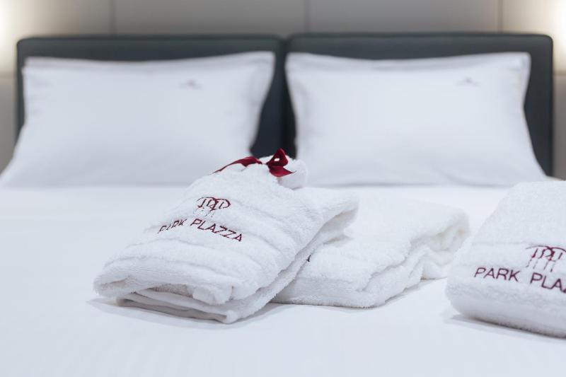 Double Room with Balcony image 3
