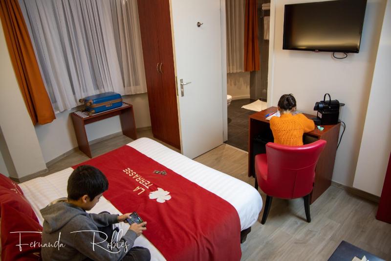 Large Double Room image 2
