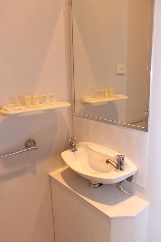 Double Room with Private Bathroom image 3
