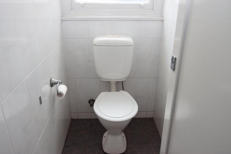 Double Room with Shared Bathroom image 4