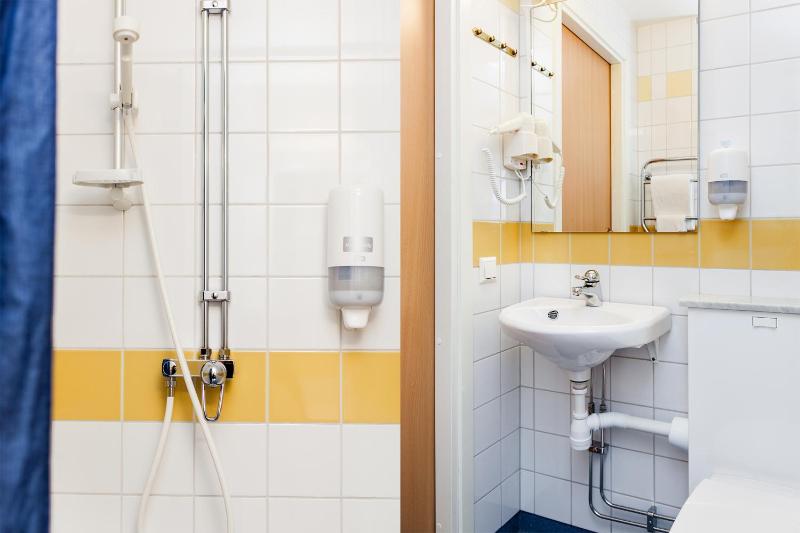 Single Room image 2