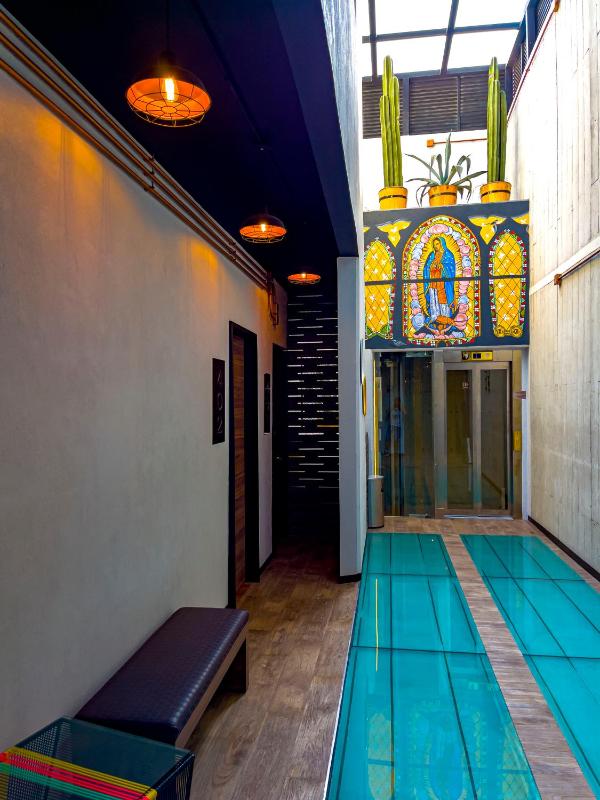 Cadillac Hotel Boutique - image 36