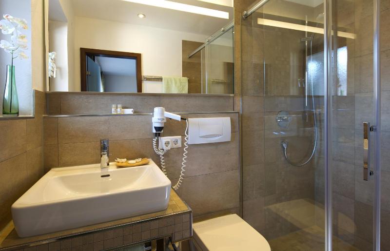 Comfort Single Room image 2