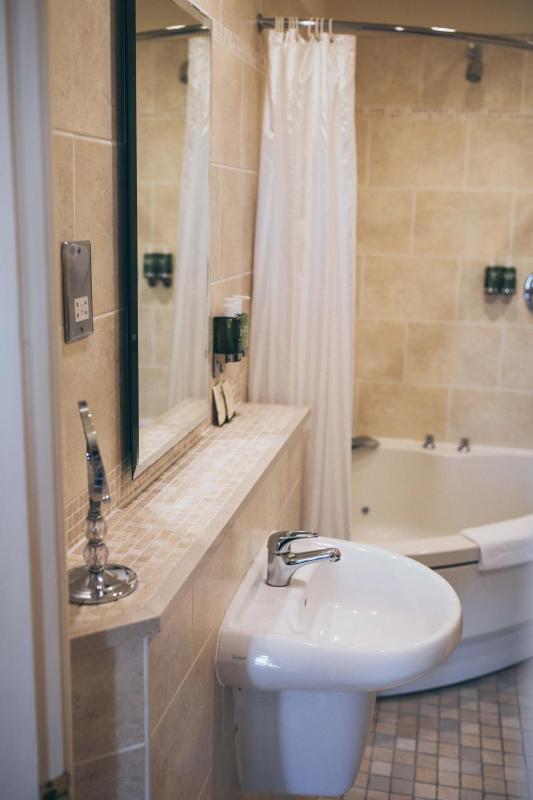 Alberbury Suite image 3