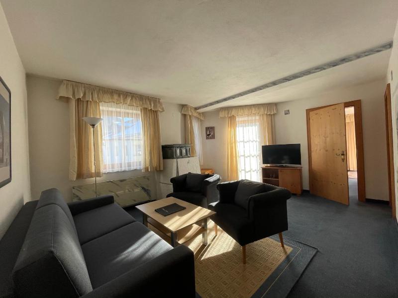 Family Room (2 Adults + 2 Children) image 4