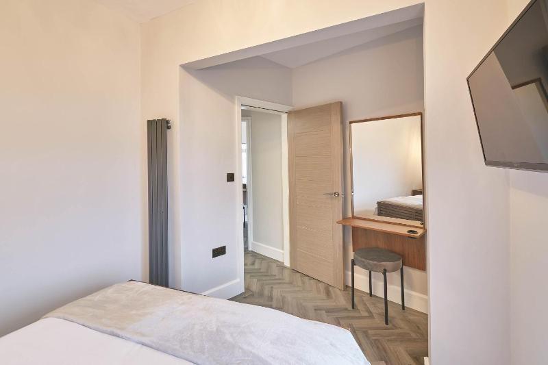 Two-Bedroom Apartment image 4