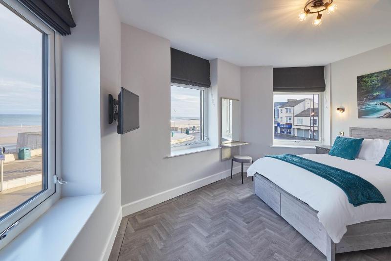 Two-Bedroom Apartment image 4