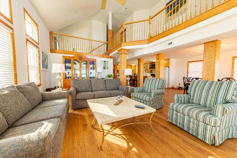 Blue Crush - KDH MP 8 Oceanfront Ocean Views Pool Cabana Hot Tub Elevator Rec Room Pets OK - image 39