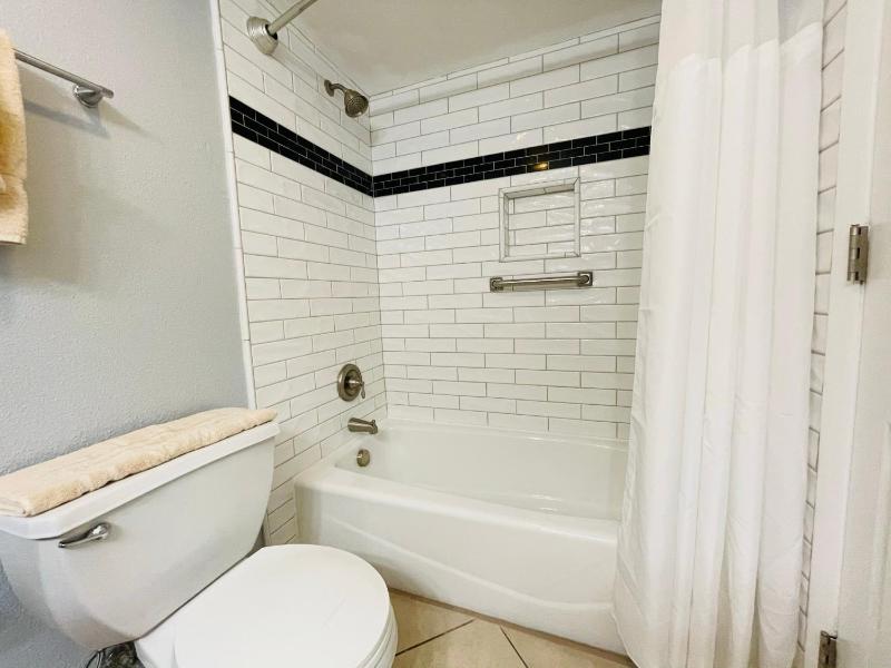 Two-Bedroom Apartment image 3