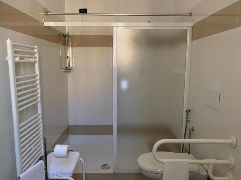 Quadruple Room image 2
