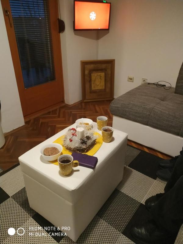One-Bedroom Apartment image 3