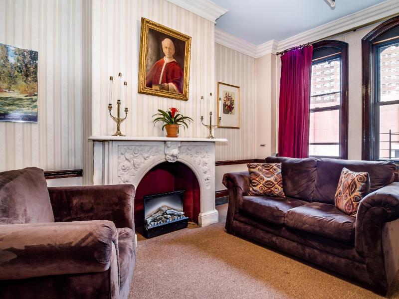 Leo House - image 5