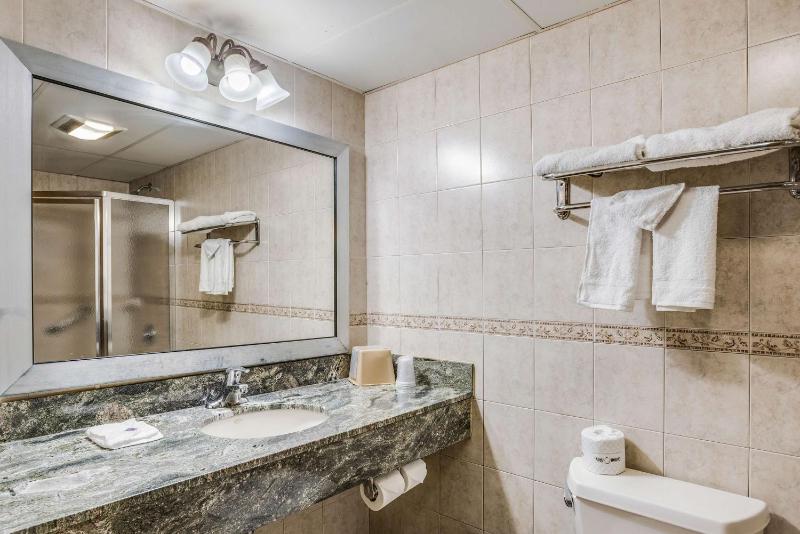 King Room with Spa Bath - Non-Smoking image 3