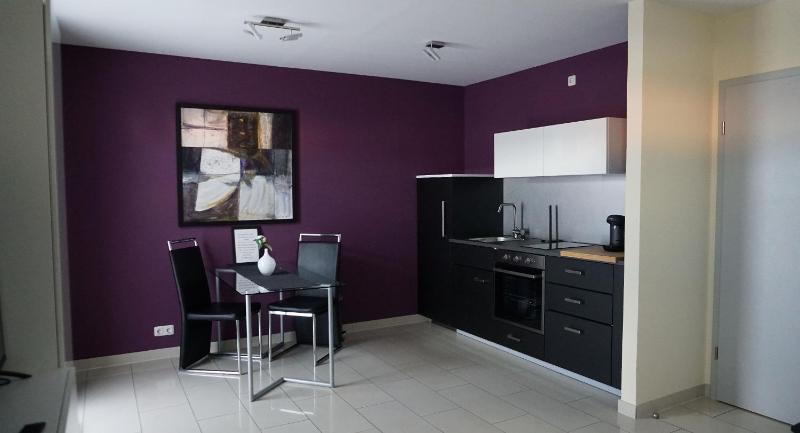 One-Bedroom Apartment image 2