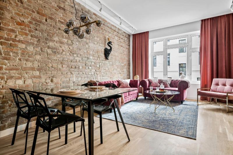 Three-Bedroom Apartment image 4