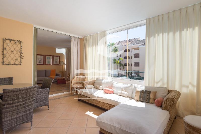 Apartment with Pool View  image 3
