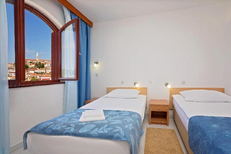 Two-Bedroom Apartment (6 Adults) image 3