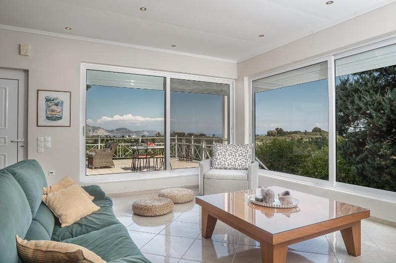 Villa with Private Pool and Sea View image 3