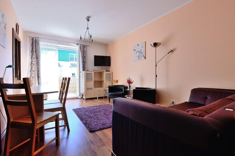 Victus Atmospheric Apartment with Parking and Balcony by Noclegi Renters - image 5