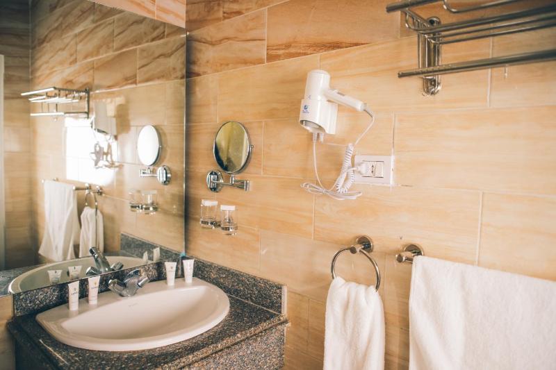 Standard Single Room image 4