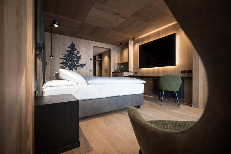 Double Room image 4