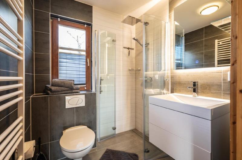 Two-Bedroom House image 4