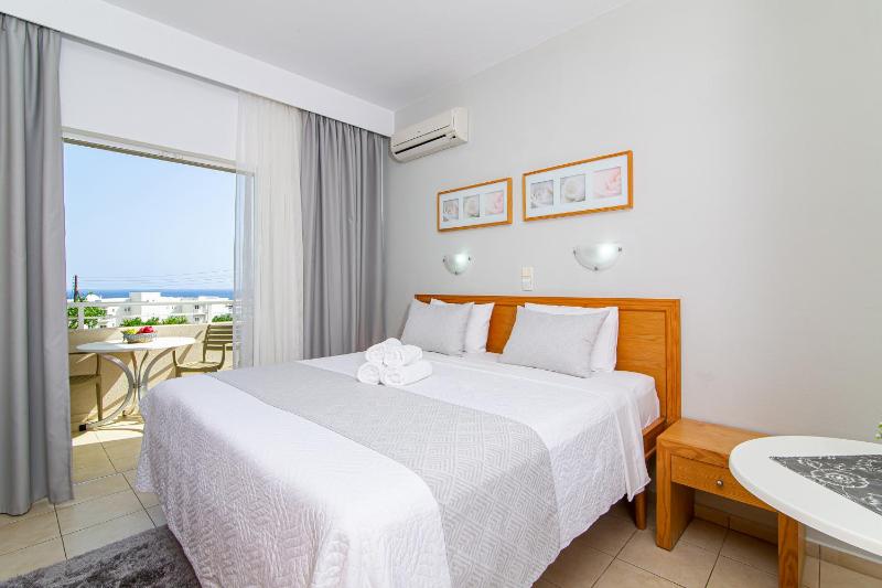 Superior Double Studio with Sea View  image 1