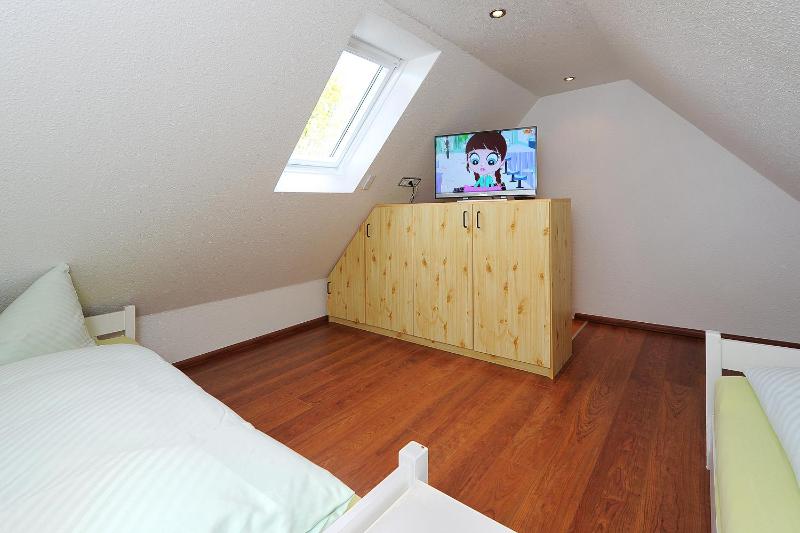 Two-Bedroom House image 2