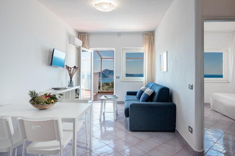 Superior Two-Bedroom Apartment with Terrace and Sea View image 1
