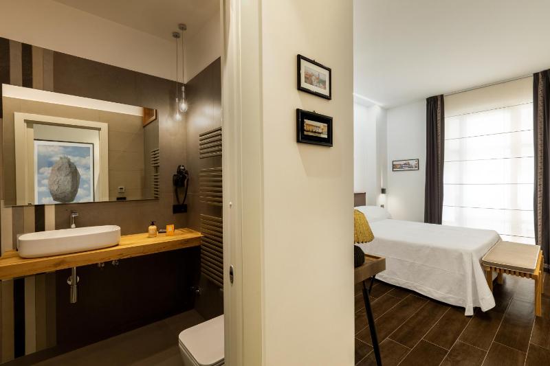 Qui Vicino boutique rooms and suites - image 34