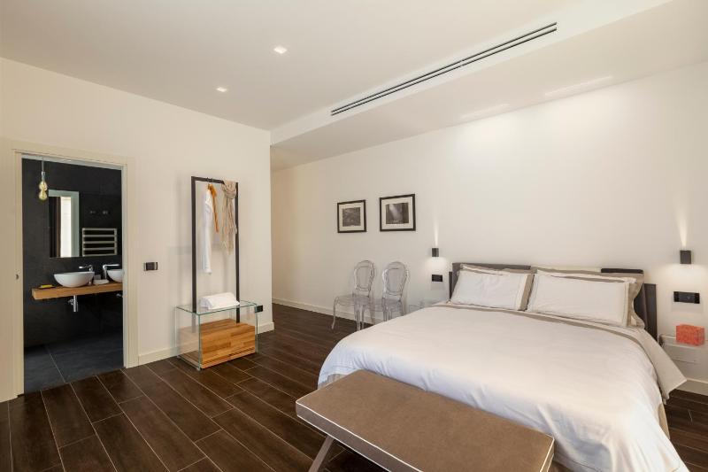 Qui Vicino boutique rooms and suites - image 26